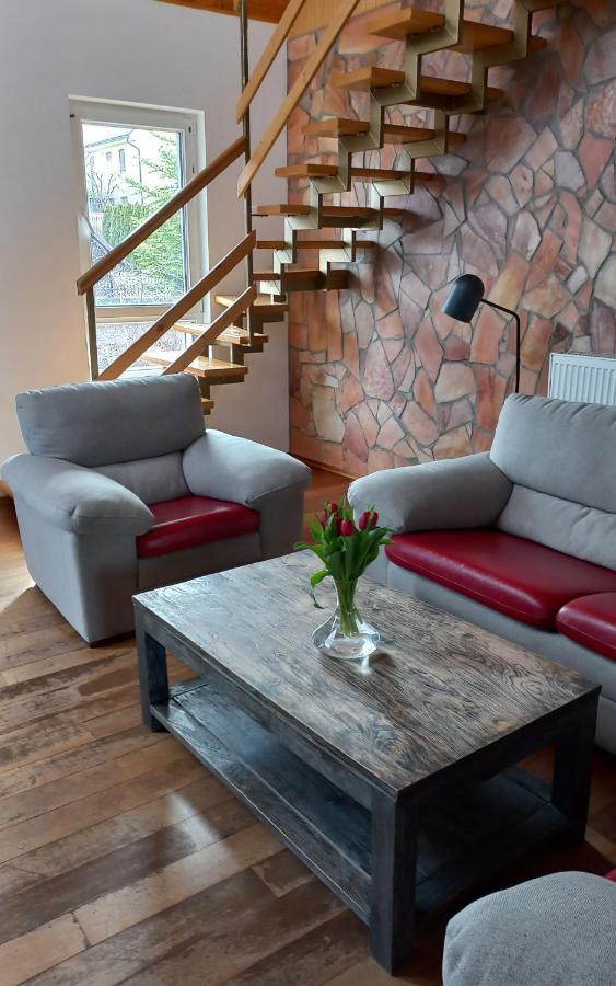 Villa Haskova With 3 Bedrooms Banska Bystrica Exterior photo