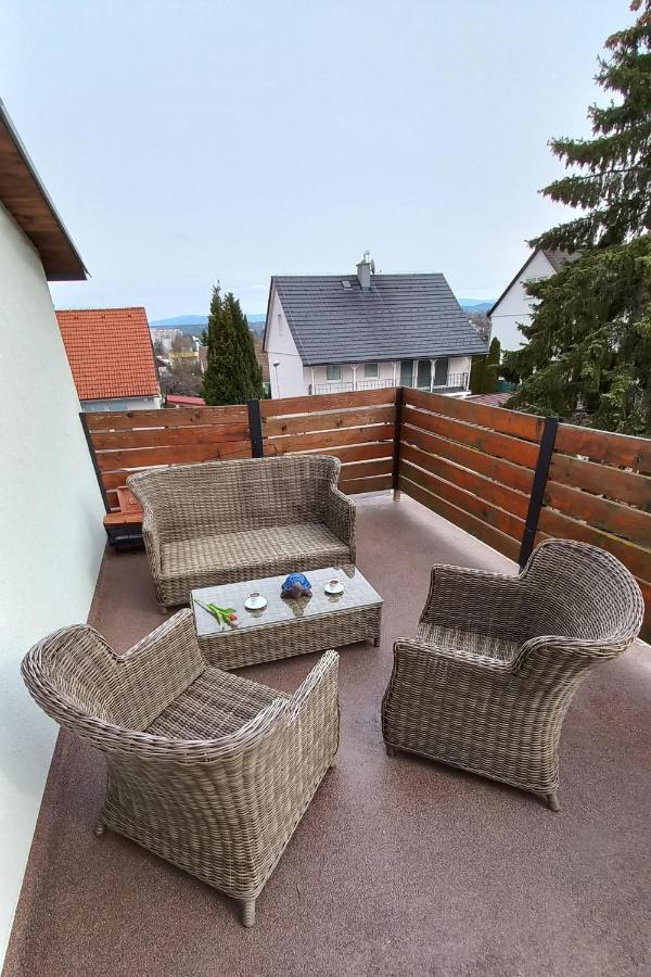 Villa Haskova With 3 Bedrooms Banska Bystrica Exterior photo